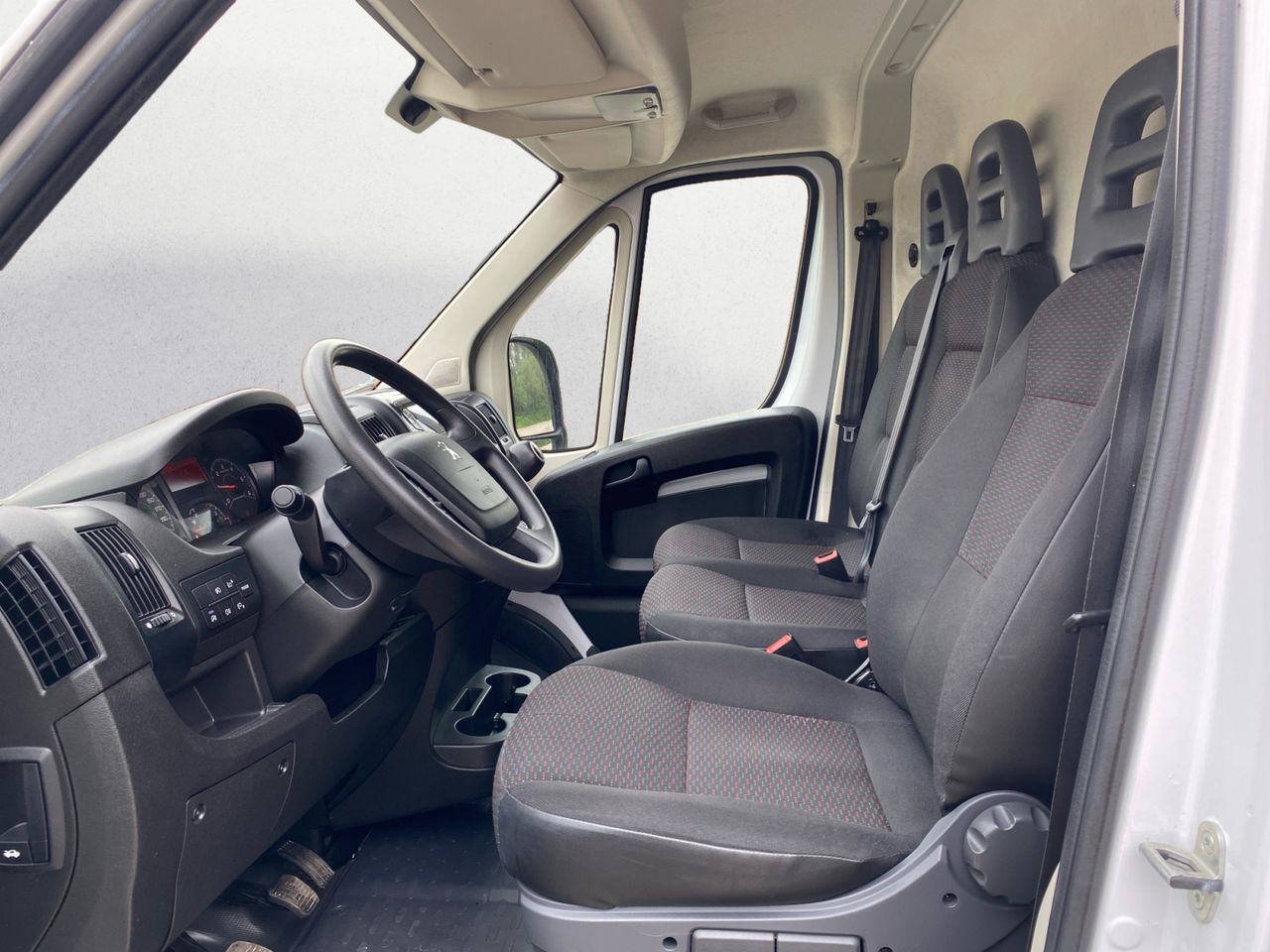 Peugeot Boxer FG 333 L2 H2 BLUE HDI 140 CV - Foto 2