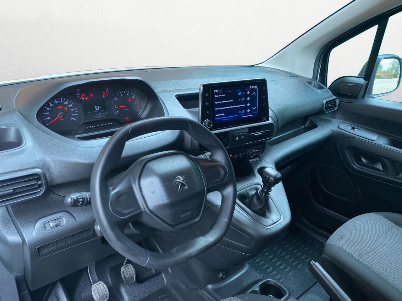 Peugeot Partner PRO STANDARD 600 KG BLUE HDI 100 CV - Foto 2