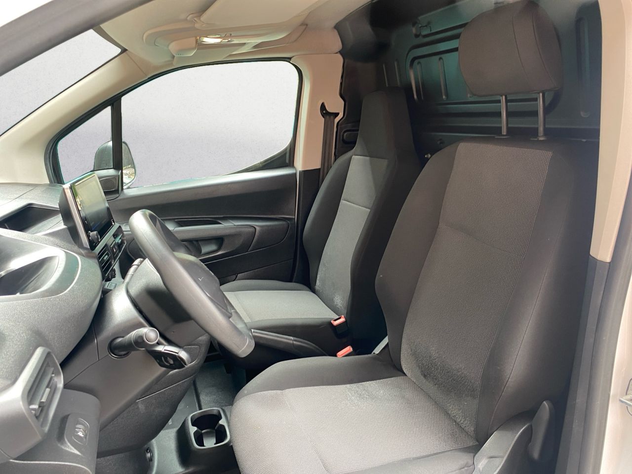 Peugeot Partner PRO STANDARD 600 KG BLUE HDI 100 CV - Foto 2