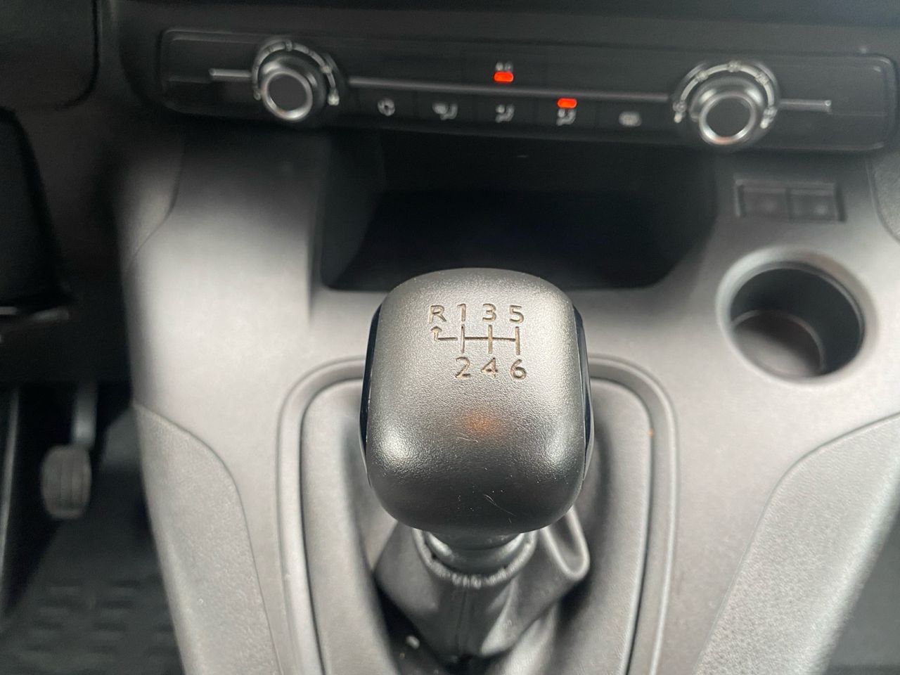 Peugeot Partner PRO STANDARD 600 KG BLUE HDI 100 CV - Foto 2