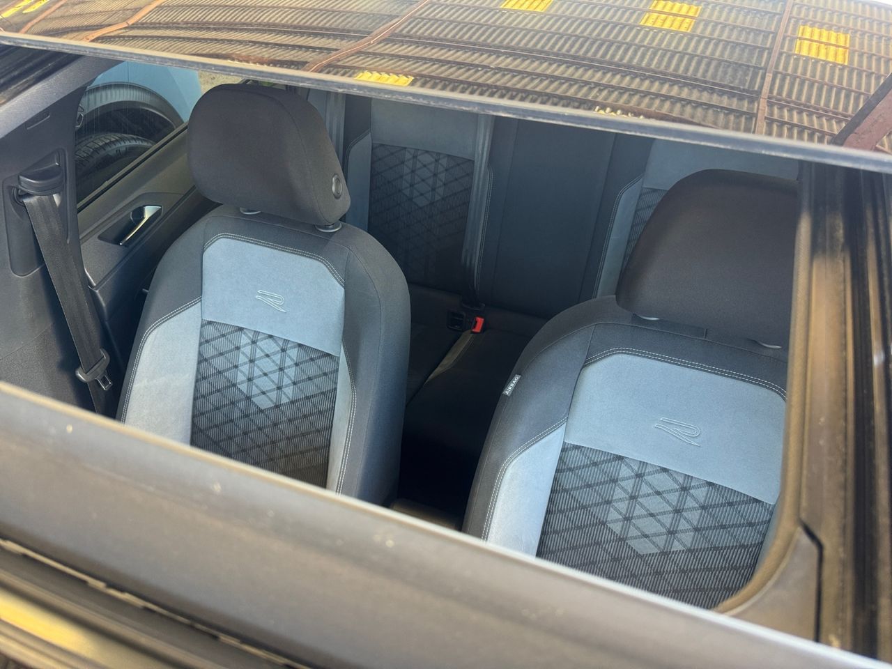 Volkswagen Taigo R LINE 1.0 TSI 81 KW 110 CV DSG - Foto 2