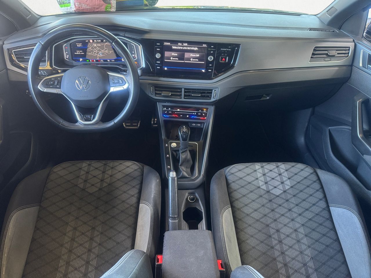 Volkswagen Taigo R LINE 1.0 TSI 81 KW 110 CV DSG - Foto 2