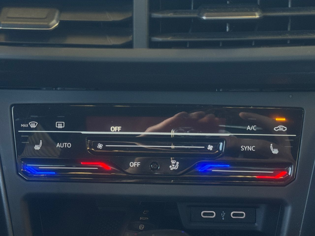 Volkswagen Taigo R LINE 1.0 TSI 81 KW 110 CV DSG - Foto 2