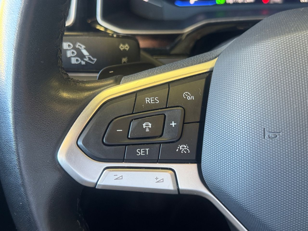 Volkswagen Taigo R LINE 1.0 TSI 81 KW 110 CV DSG - Foto 2