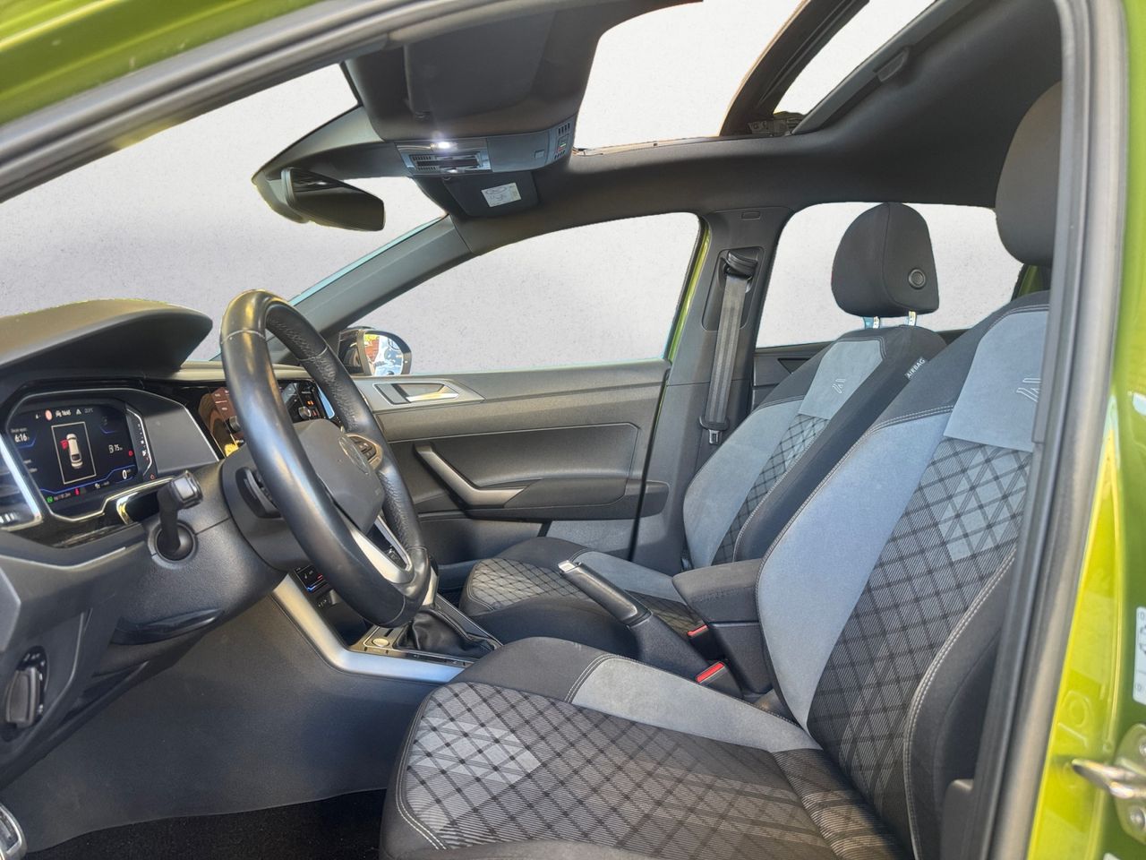 Volkswagen Taigo R LINE 1.0 TSI 81 KW 110 CV DSG - Foto 2