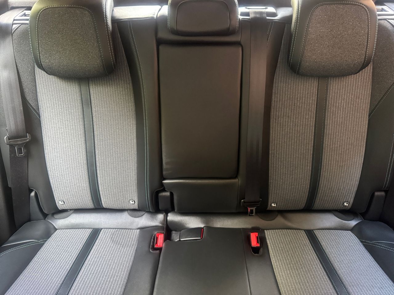 Peugeot 3008 ALLURE PACK BLUE HDI 130 CV EAT8 - Foto 2