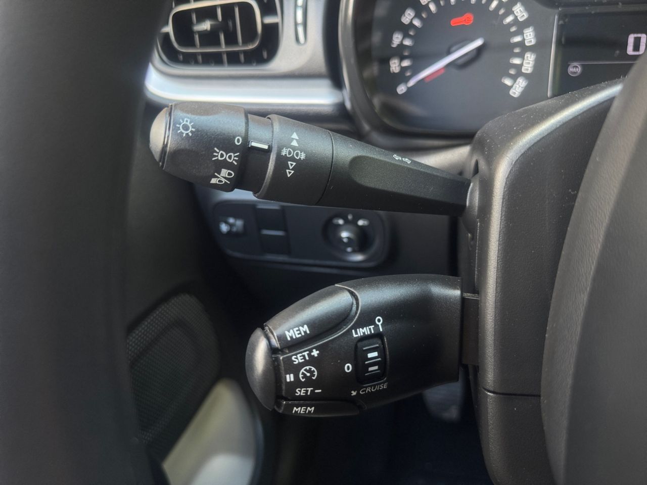 Citroën C3 PURE TECH 83 CV FEEL - Foto 2