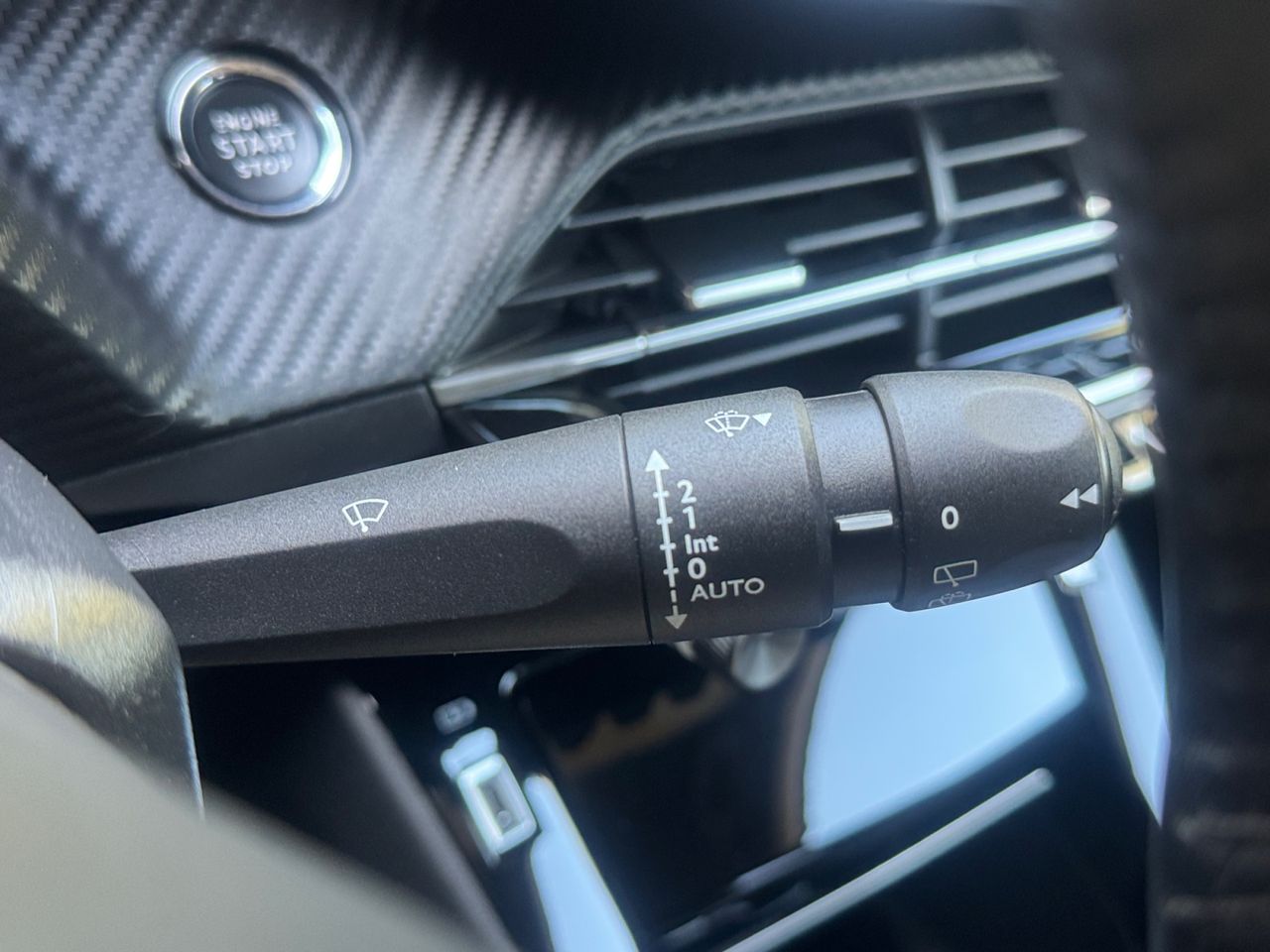 Peugeot e-2008 ALLURE PACK ELECTRICO 136 CV - Foto 2