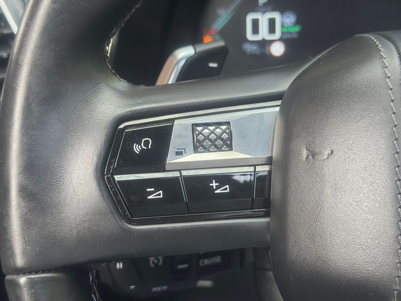 DS DS 7 Crossback E TENSE 225 LIGNE NOIRE - Foto 2