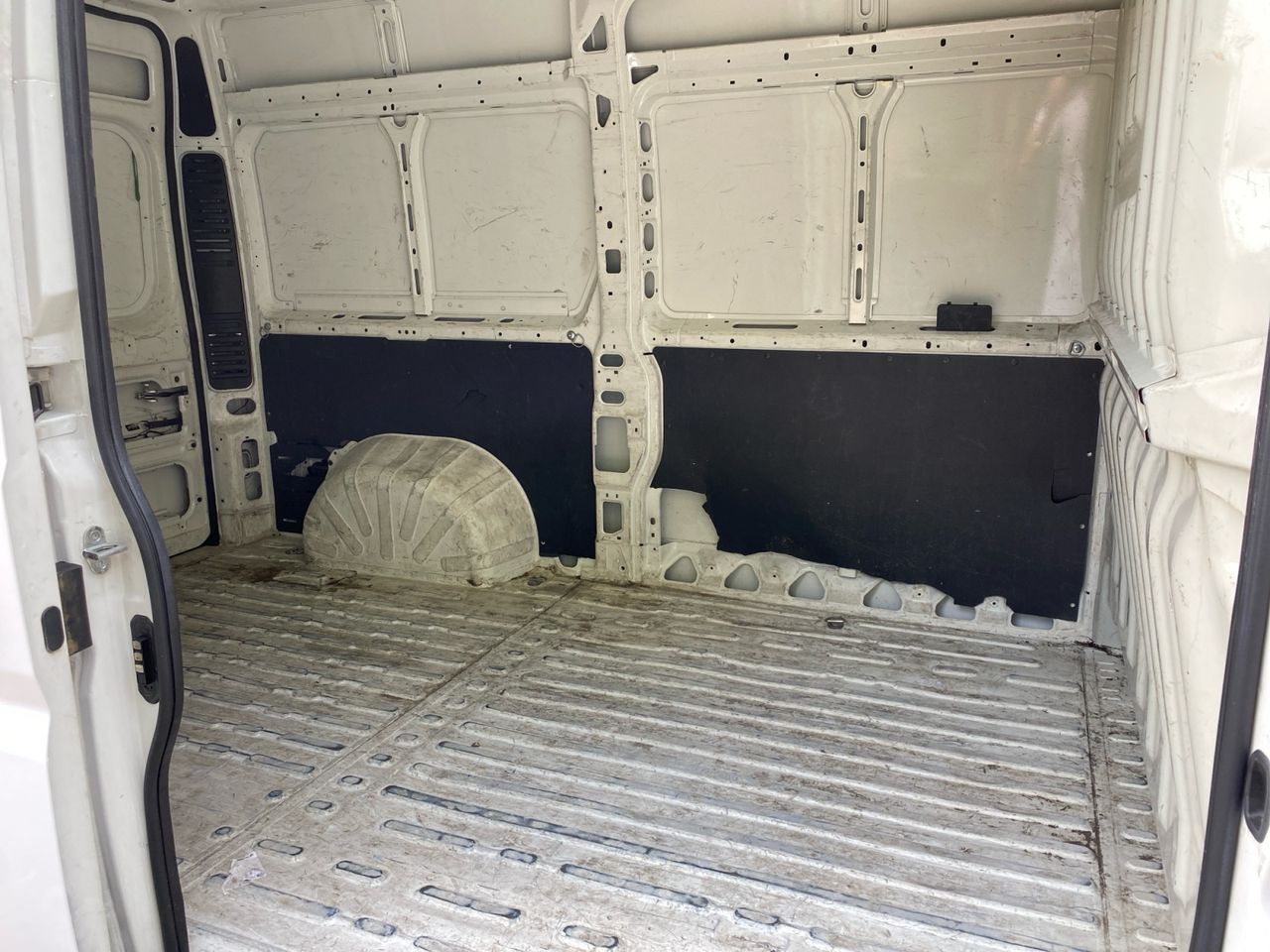 Peugeot Boxer FG PACK 333 L2 H2 BLUE HDI 140 CV - Foto 2