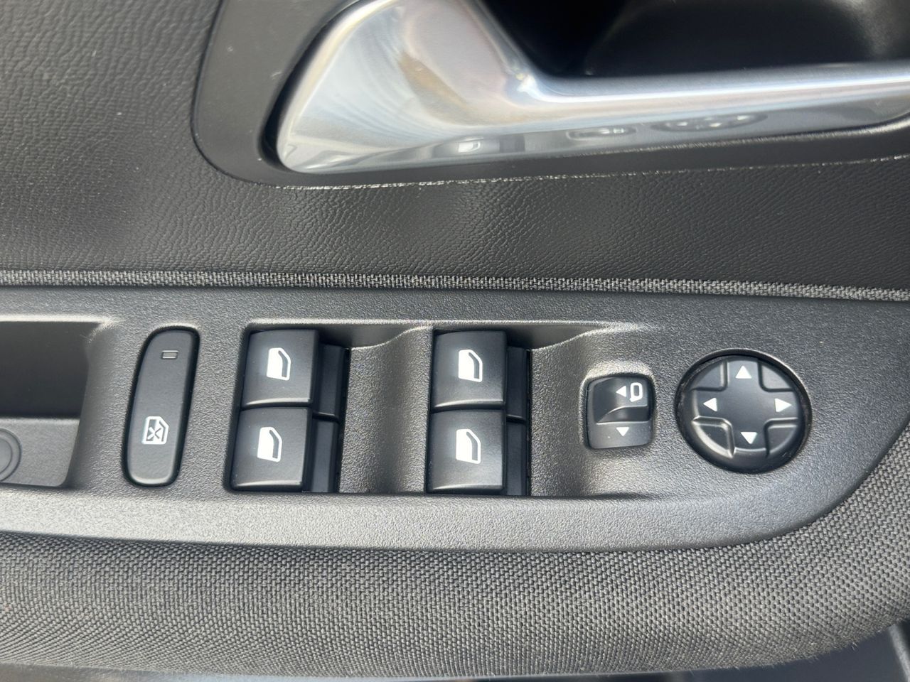 Peugeot e-208 ACTIVE PACK ELECTRICO - Foto 2