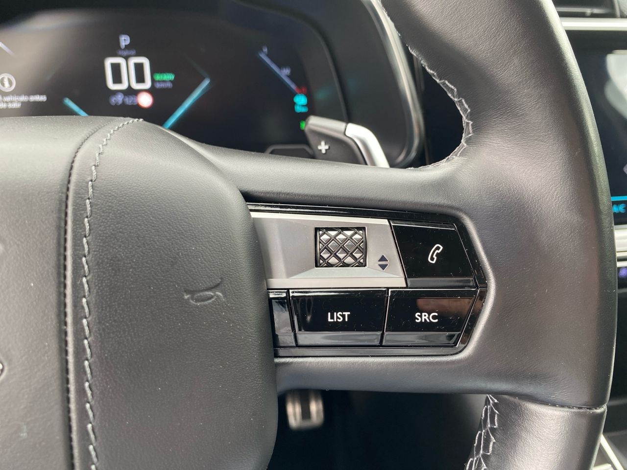 DS DS 7 Crossback  E TENSE 225 LIGNE NOIRE - Foto 2