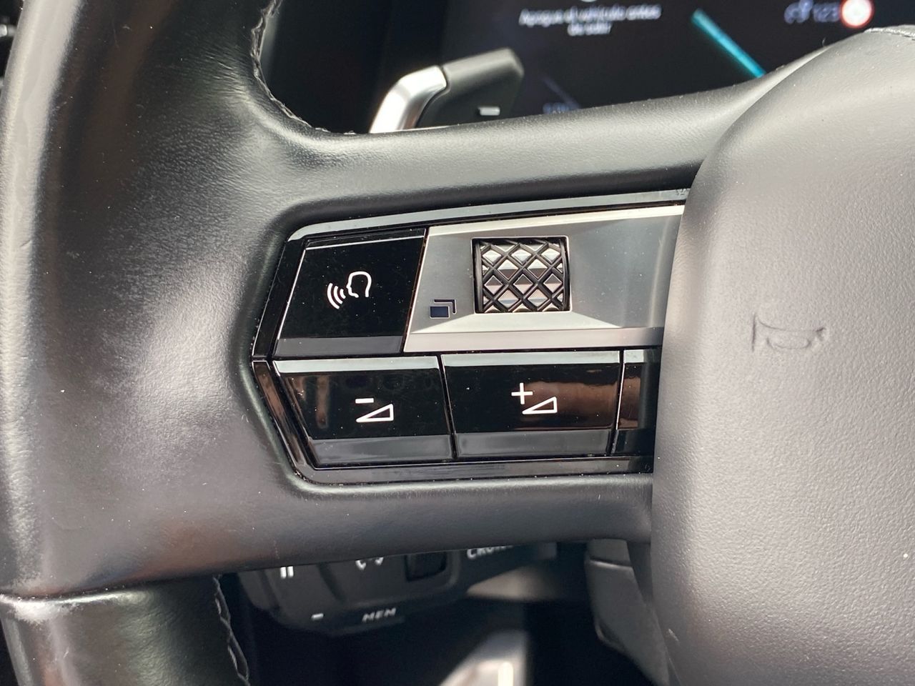 DS DS 7 Crossback  E TENSE 225 LIGNE NOIRE - Foto 2