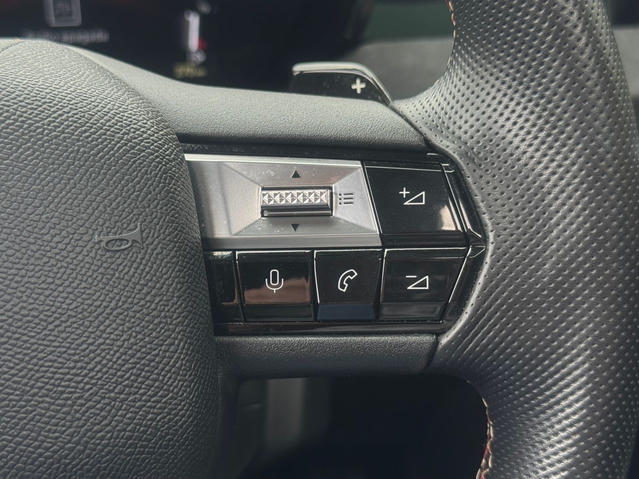 DS DS 4 BLUE HDI 130 CV AUT PERFORMANCE LINE - Foto 2