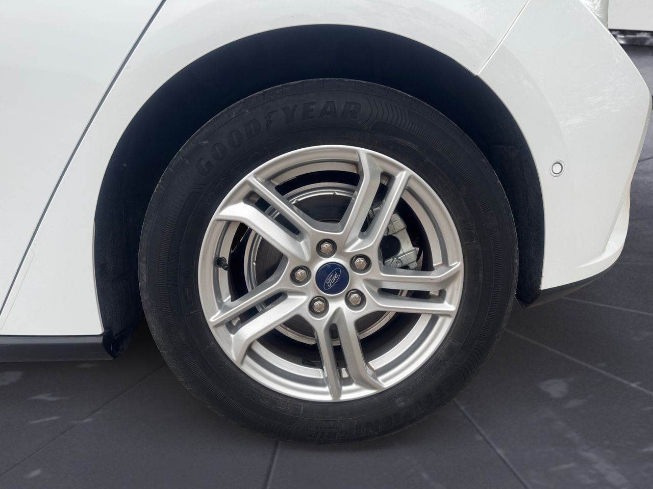 Ford Focus 1.5 ECOBLUE 88 KW TREND+ - Foto 2