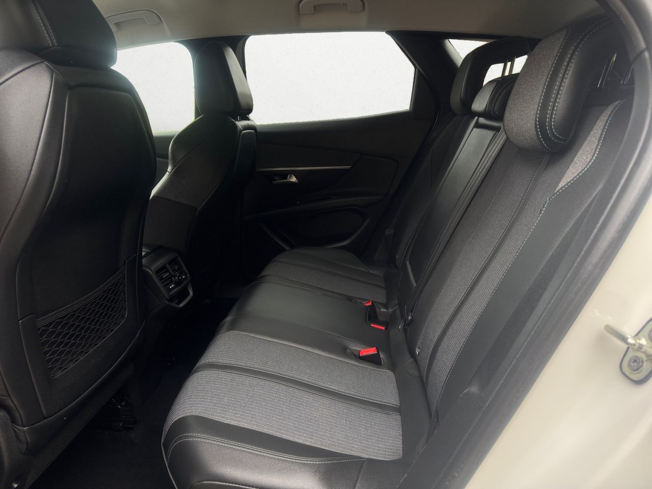 Peugeot 3008 ALLURE PACK BLUE HDI 130 CV EAT8 - Foto 2