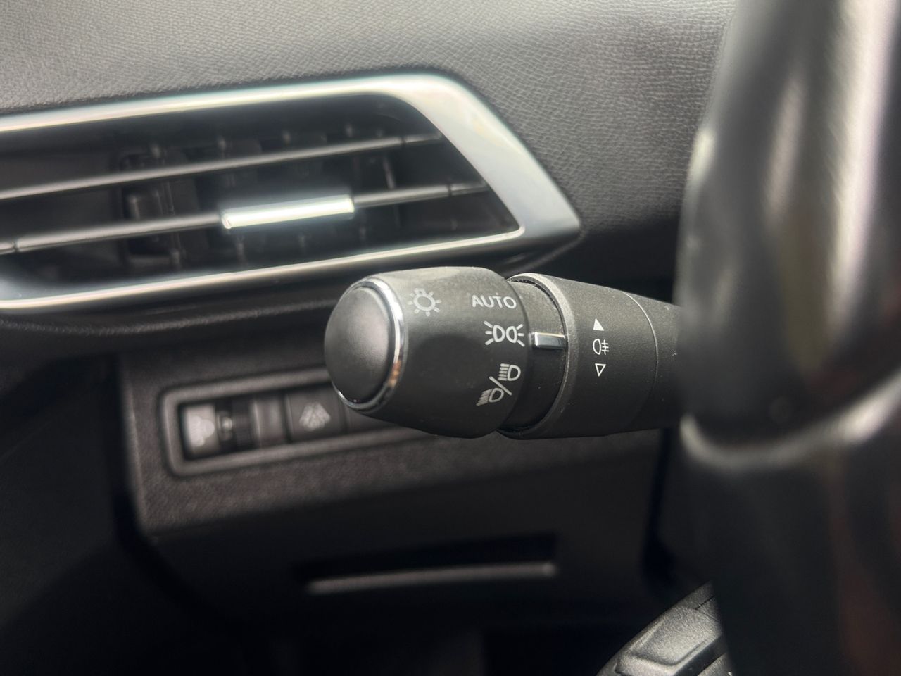 Peugeot 3008 ALLURE PACK BLUE HDI 130 CV EAT8 - Foto 2
