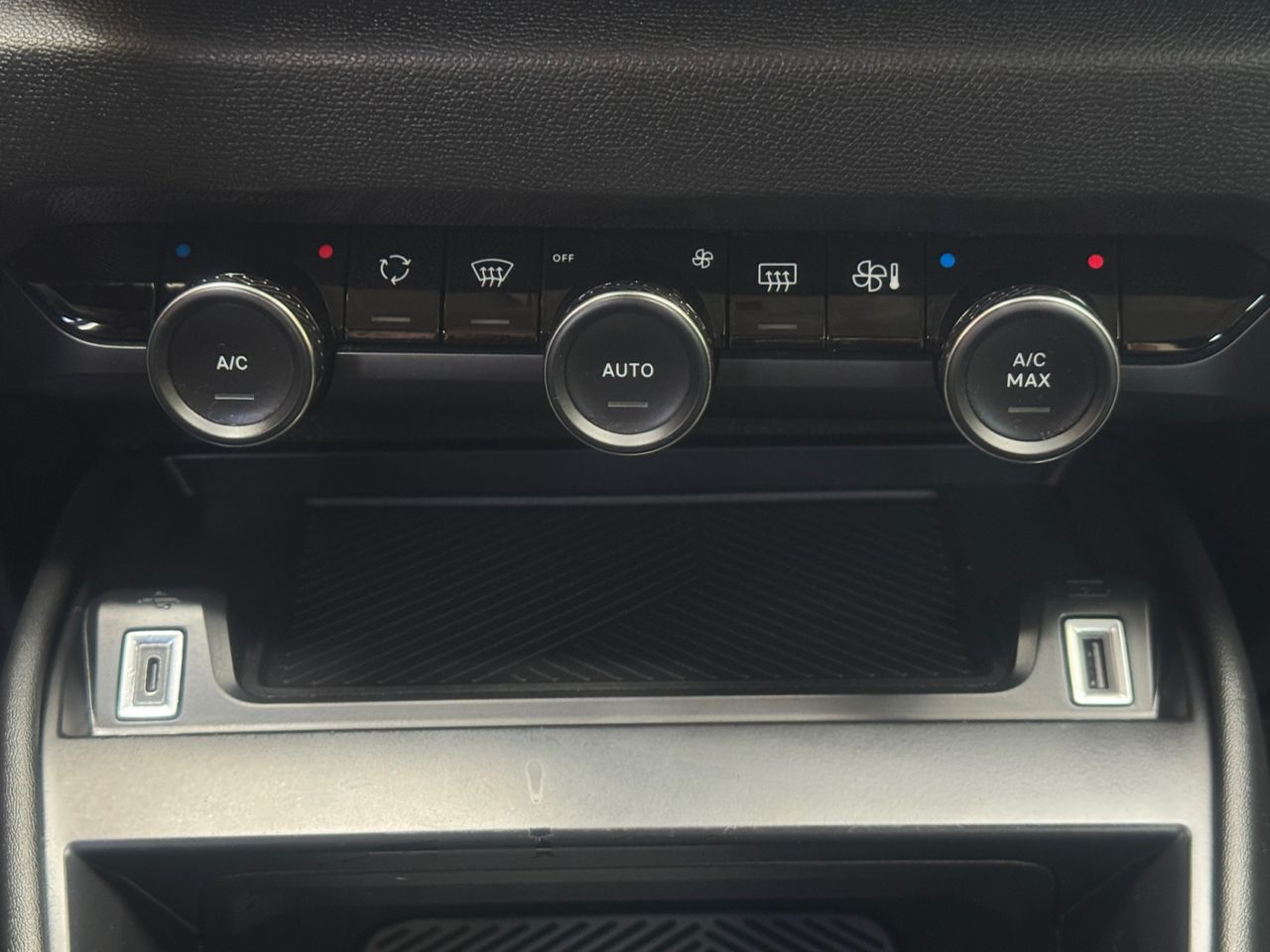 Citroën C4 BLUE HDI 130 EAT8 FEEL PACK - Foto 2