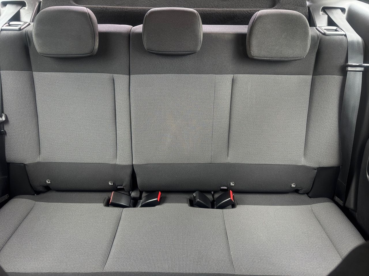 Citroën C3 Aircross BLUE HDI 110 CV FEEL - Foto 2