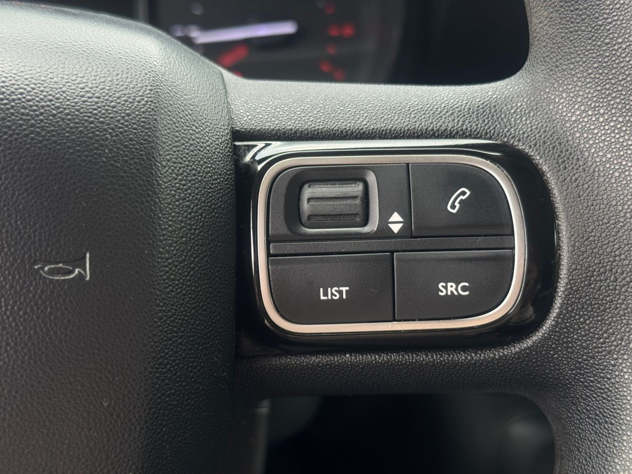 Citroën C3 Aircross BLUE HDI 110 CV FEEL - Foto 2