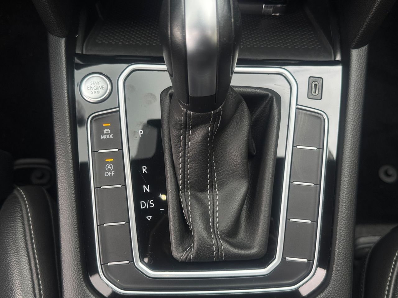 Volkswagen Arteon R LINE 2.0 TDI DSG 190 CV AUT - Foto 2