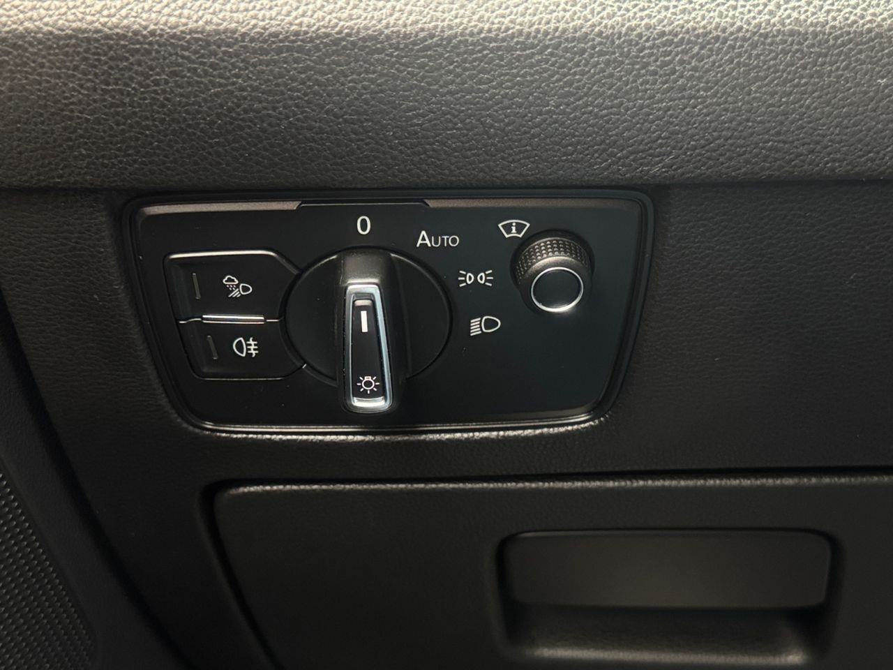Volkswagen Arteon R LINE 2.0 TDI DSG 190 CV AUT - Foto 2