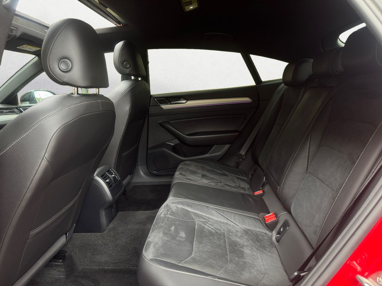 Volkswagen Arteon R LINE 2.0 TDI DSG 190 CV AUT - Foto 2