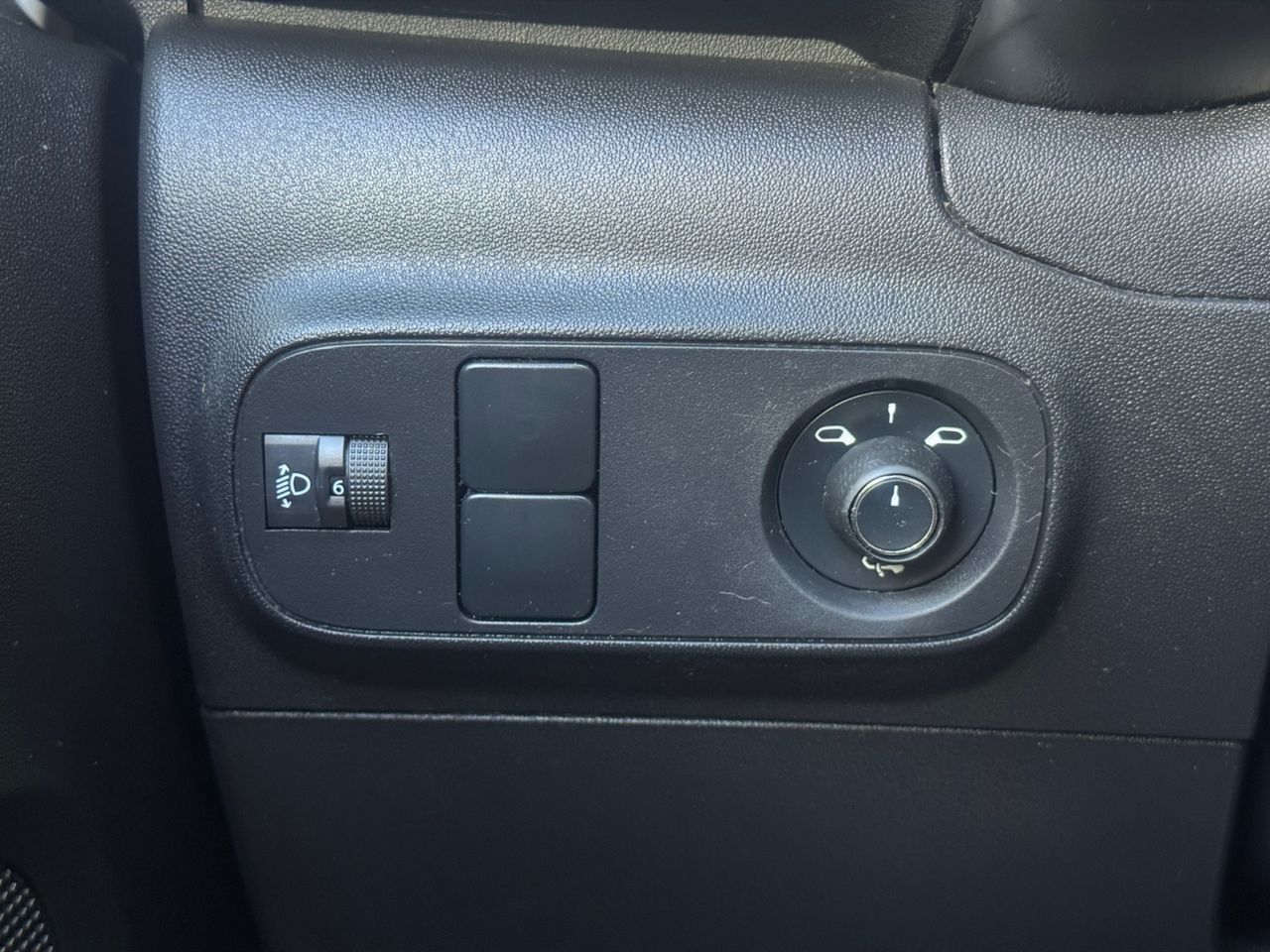 Citroën C3 BLUE HDI 100 CV FEEL - Foto 2
