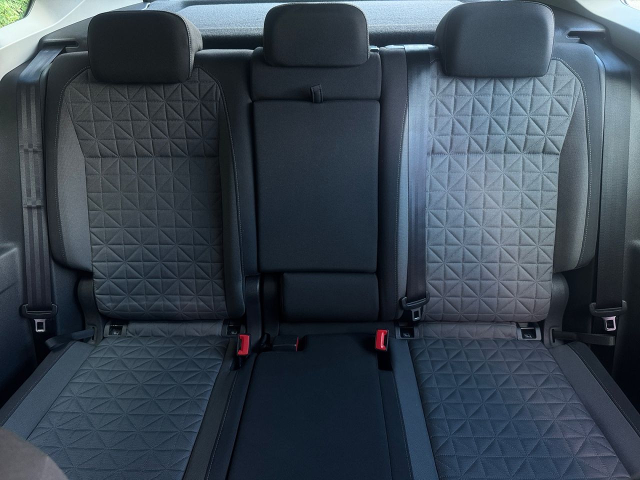 Volkswagen Tiguan 2.0 TDI LIFE DSG 110 KW 150 CV - Foto 2
