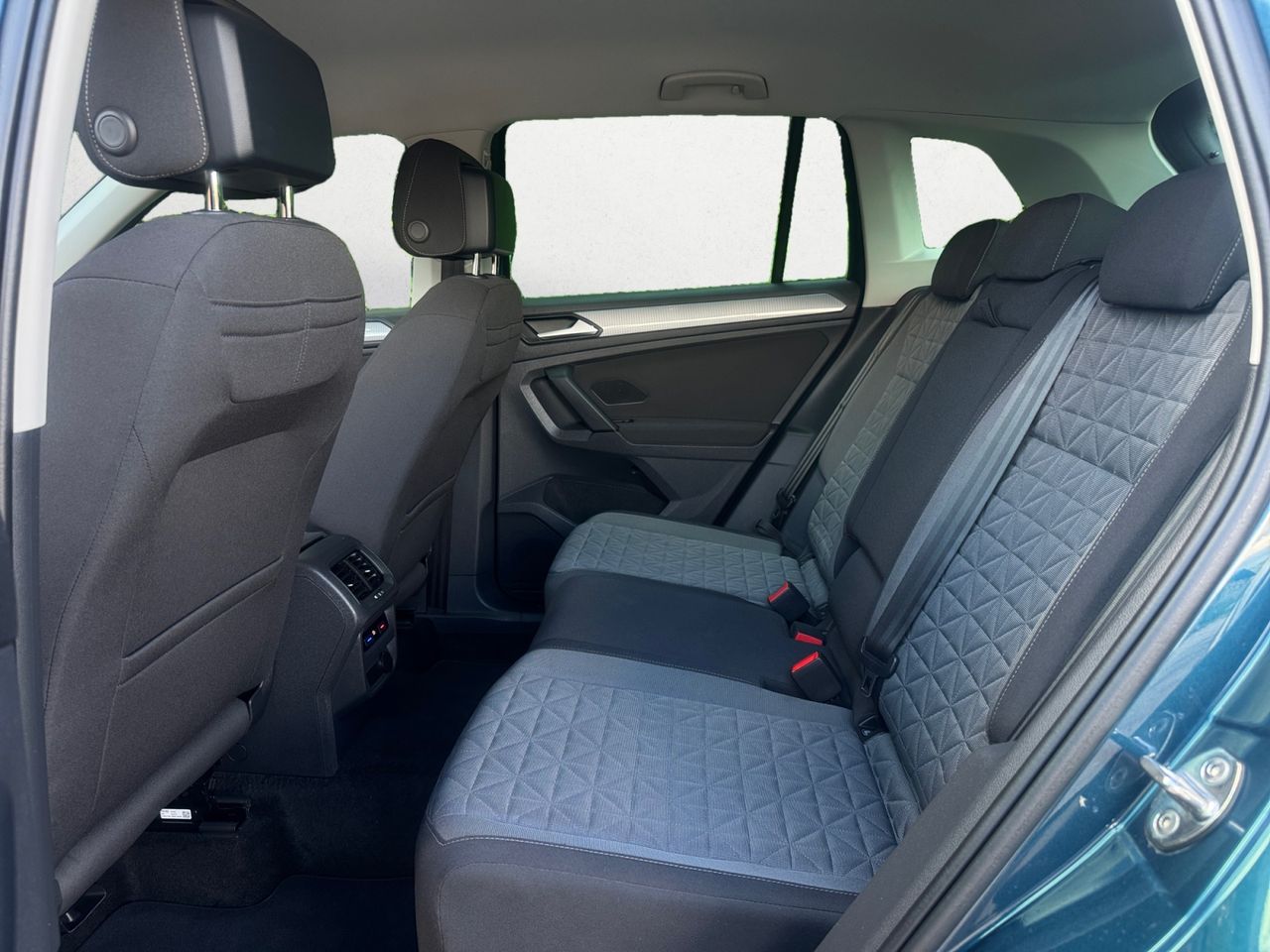 Volkswagen Tiguan 2.0 TDI LIFE DSG 110 KW 150 CV - Foto 2