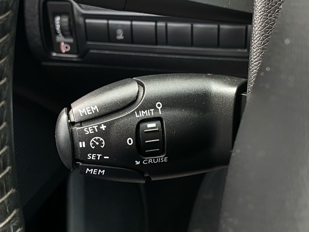 Peugeot 308 ACTIVE PACK BLUE HDI 130 CV - Foto 2