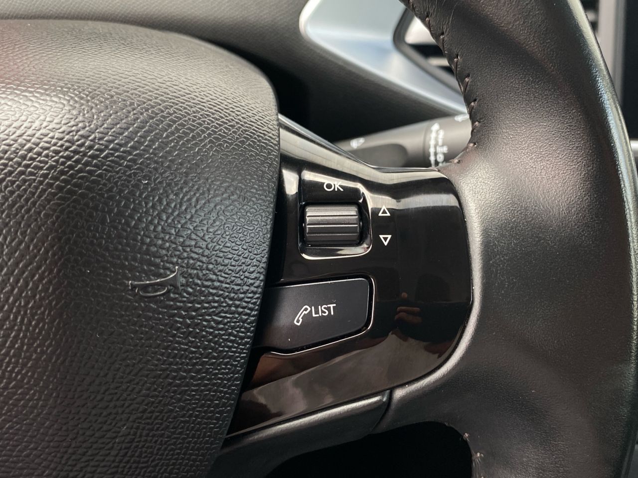 Peugeot 308 ACTIVE PACK BLUE HDI 130 CV - Foto 2