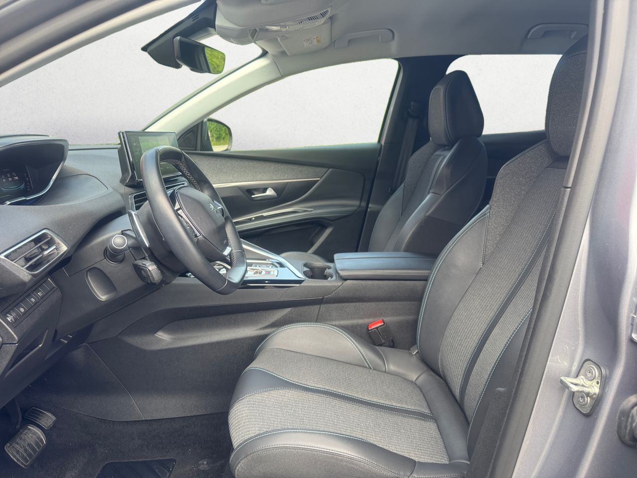 Peugeot 3008 Hybrid ALLURE PACK PLUG IN HYBRID 225 e EAT8 - Foto 2