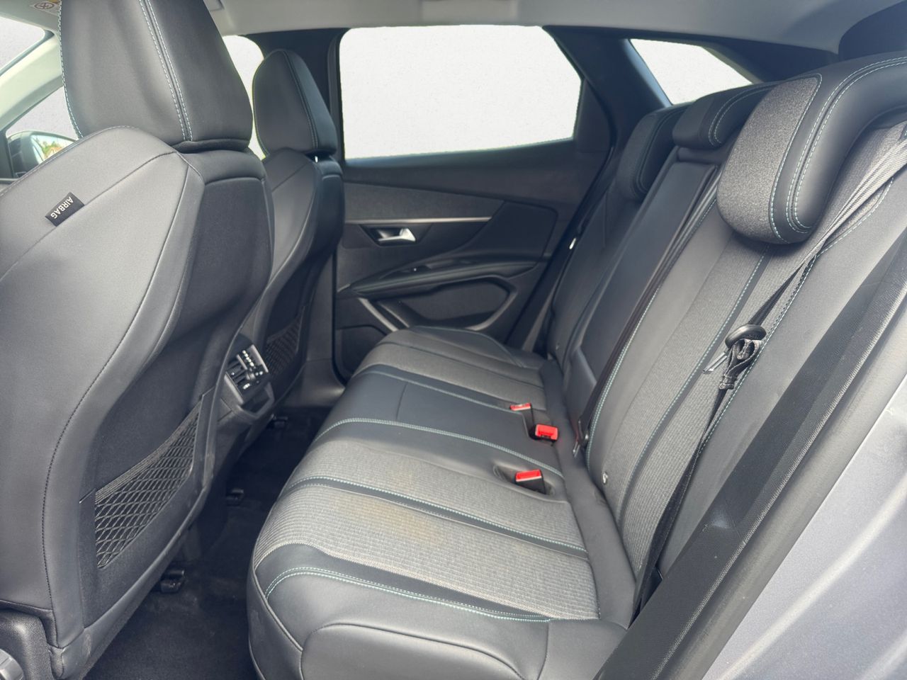 Peugeot 3008 Hybrid ALLURE PACK PLUG IN HYBRID 225 e EAT8 - Foto 2