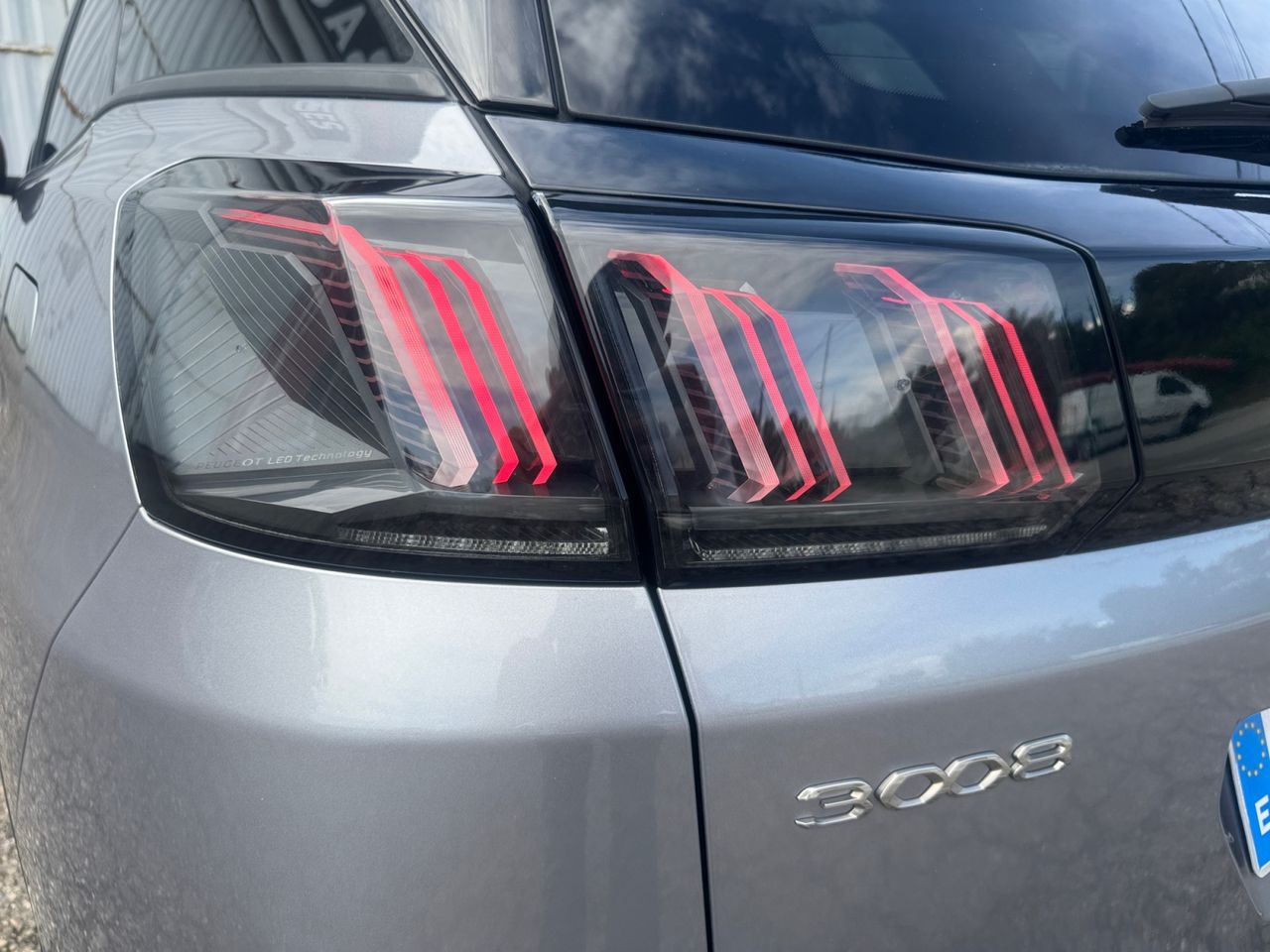 Peugeot 3008 Hybrid ALLURE PACK PLUG IN HYBRID 225 e EAT8 - Foto 2