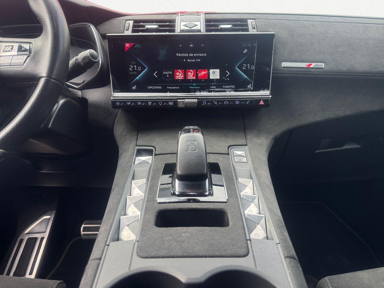 DS DS 7 Crossback E TENSE 300 4X4 PERFORMANCE LINE - Foto 2