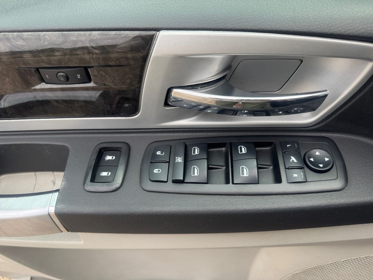 Chrysler Grand voyager AUT - Foto 2