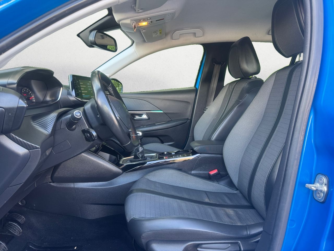 Peugeot 208 ALLURE BLUE HDI 100 CV 6 VEL - Foto 2