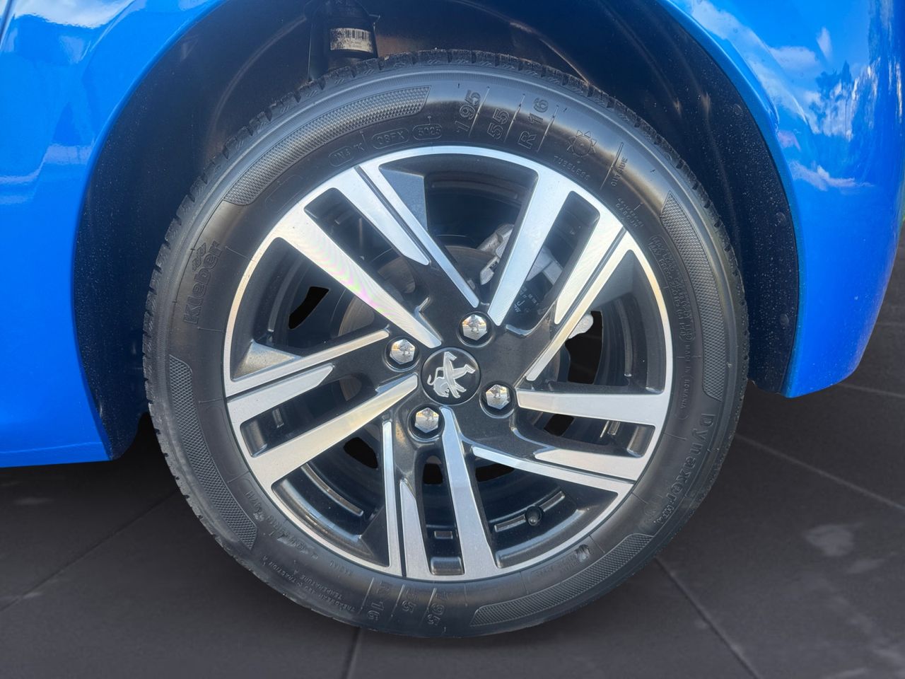 Peugeot 208 ALLURE BLUE HDI 100 CV 6 VEL - Foto 2