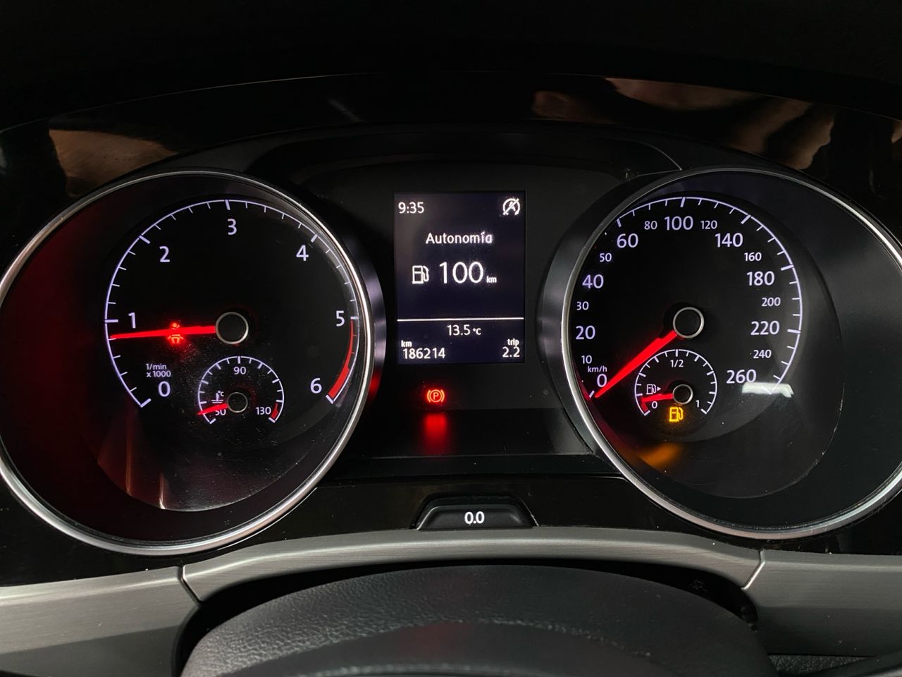 Volkswagen Touran ADVANCE 2.0 TDI - Foto 2