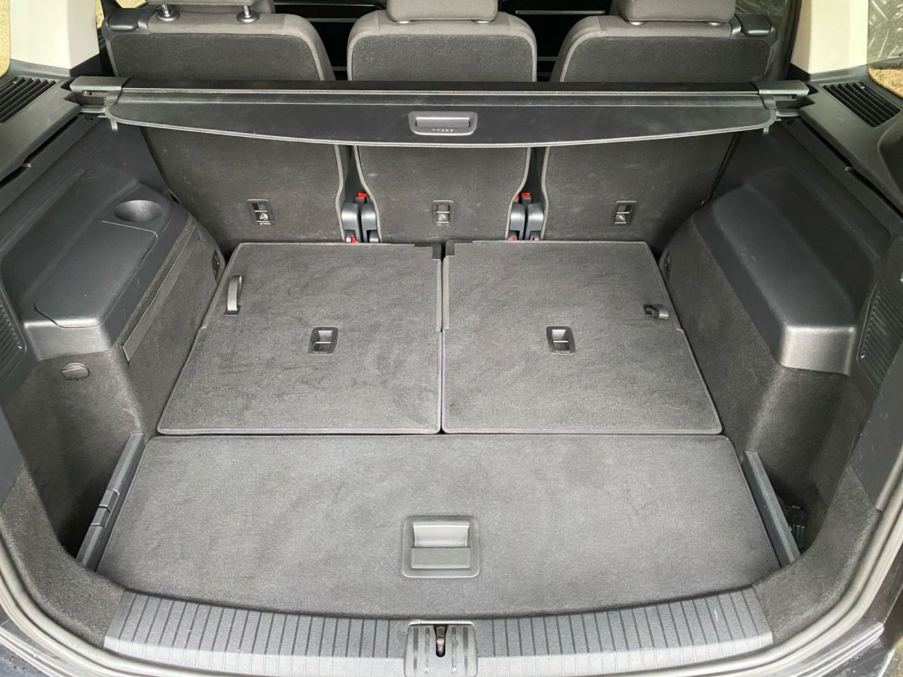 Volkswagen Touran ADVANCE 2.0 TDI - Foto 2