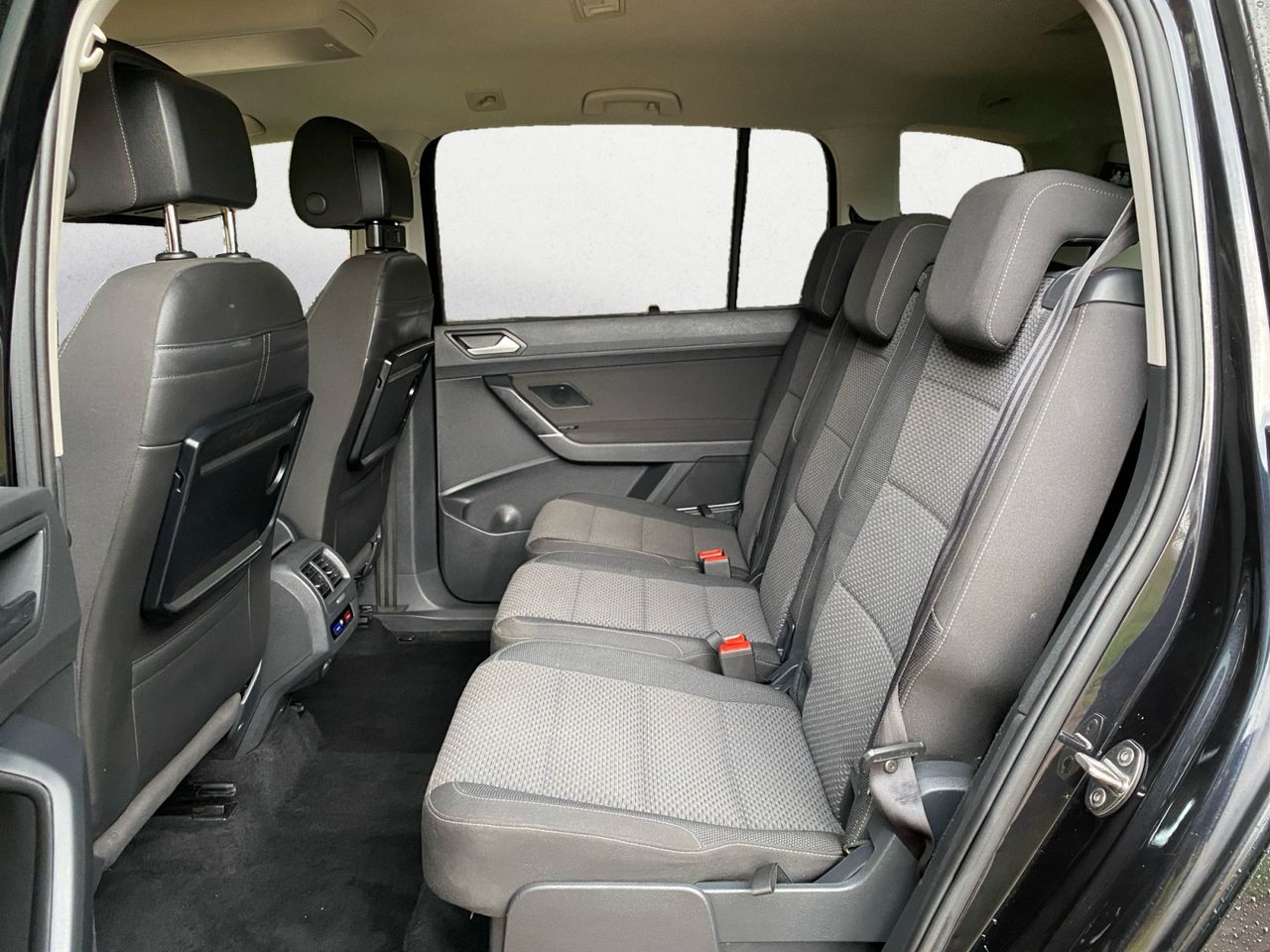 Volkswagen Touran ADVANCE 2.0 TDI - Foto 2
