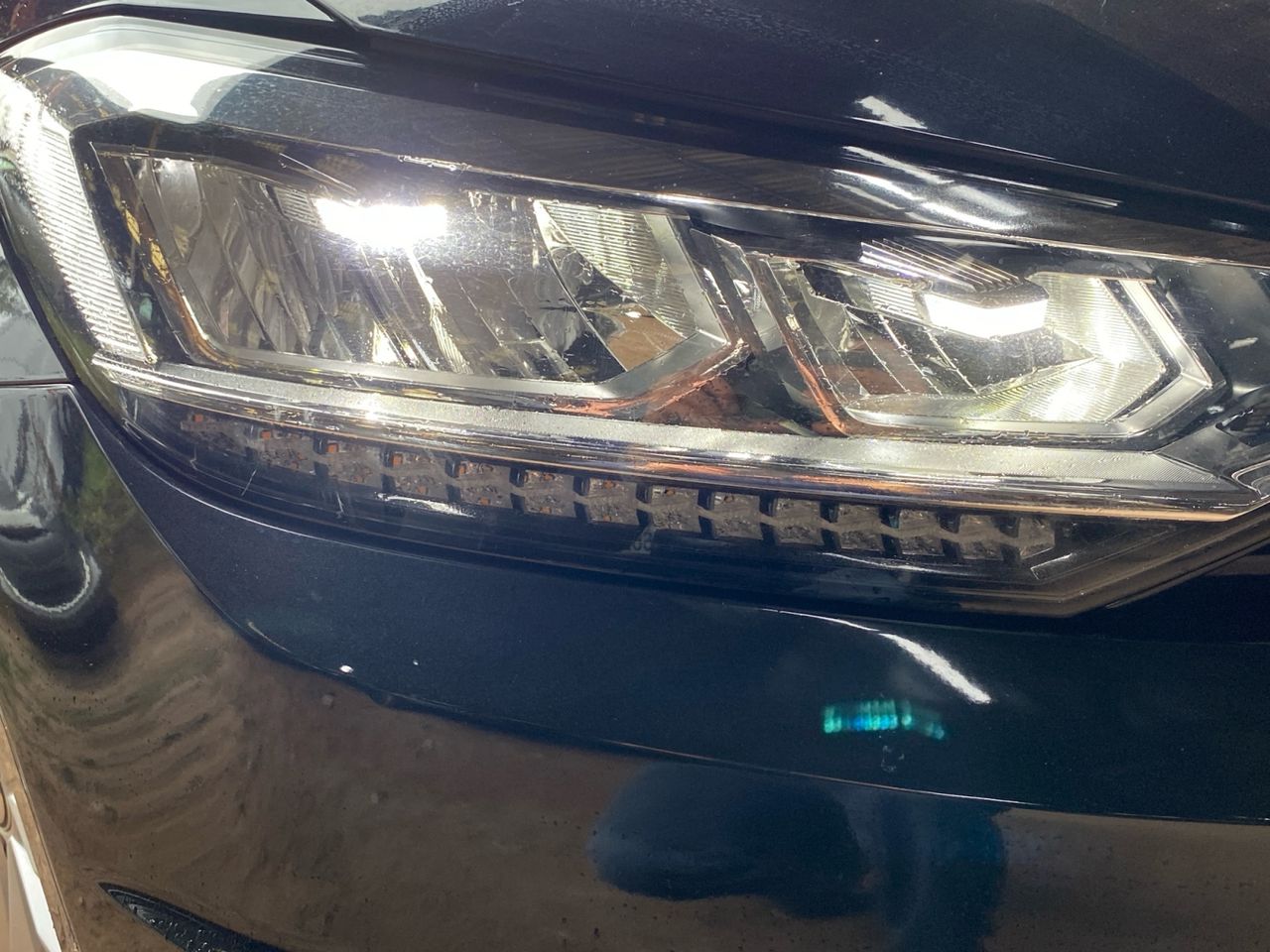 Volkswagen Touran ADVANCE 2.0 TDI - Foto 2