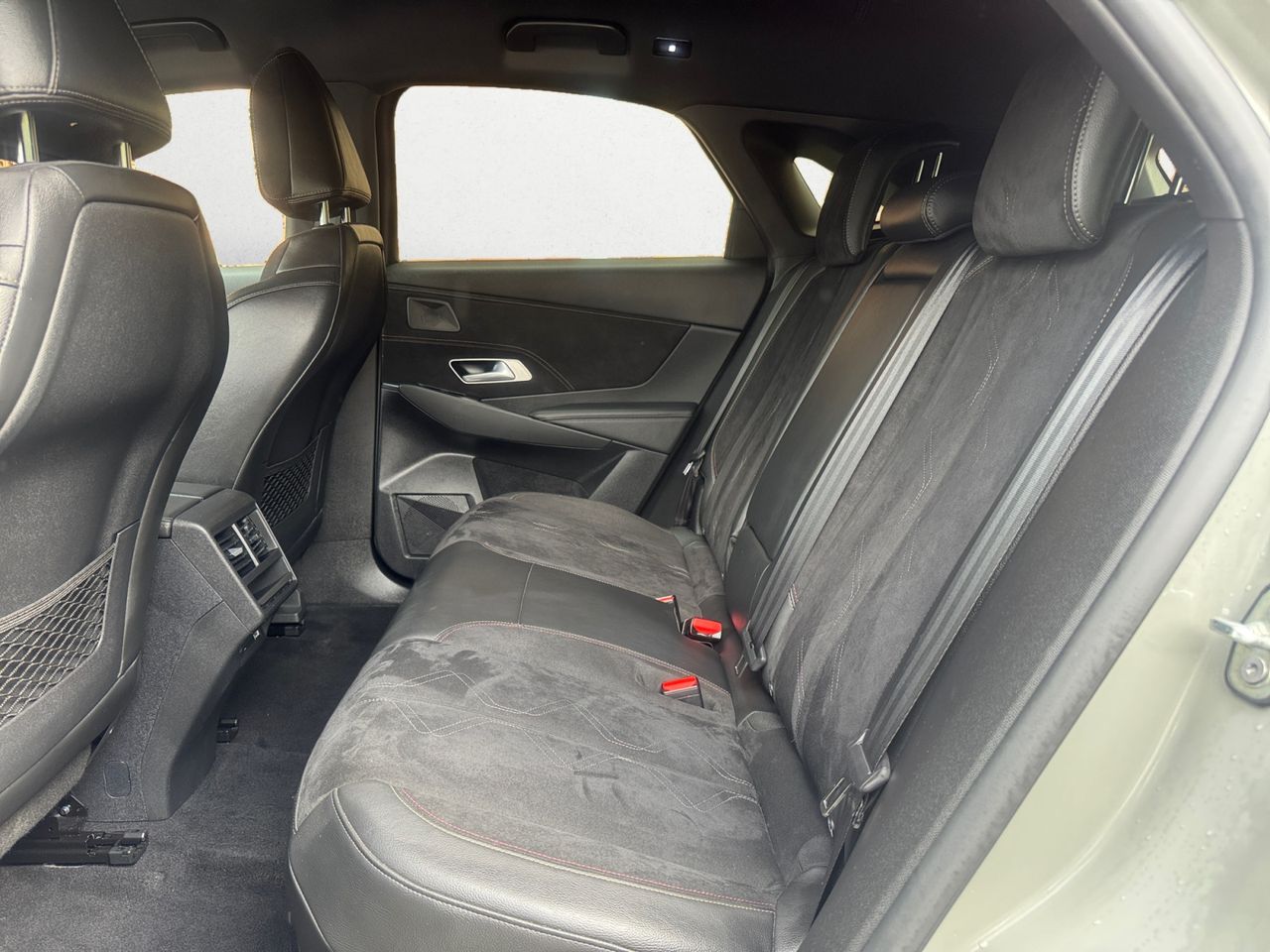 DS DS 7 Crossback E TENSE 225 PERFORMANCE LINE - Foto 2