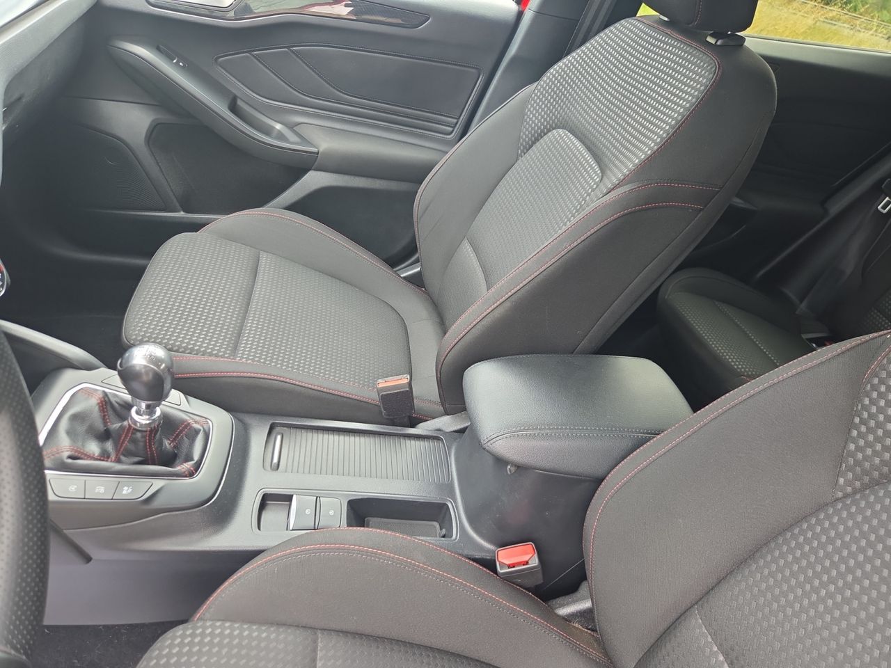 Ford Focus ST LINE 125 CV - Foto 2