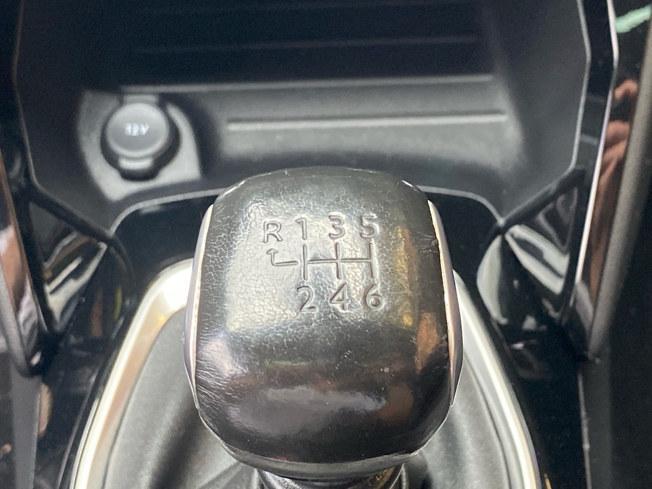 Peugeot 2008 GT LINE PURE TECH 130 CV - Foto 2