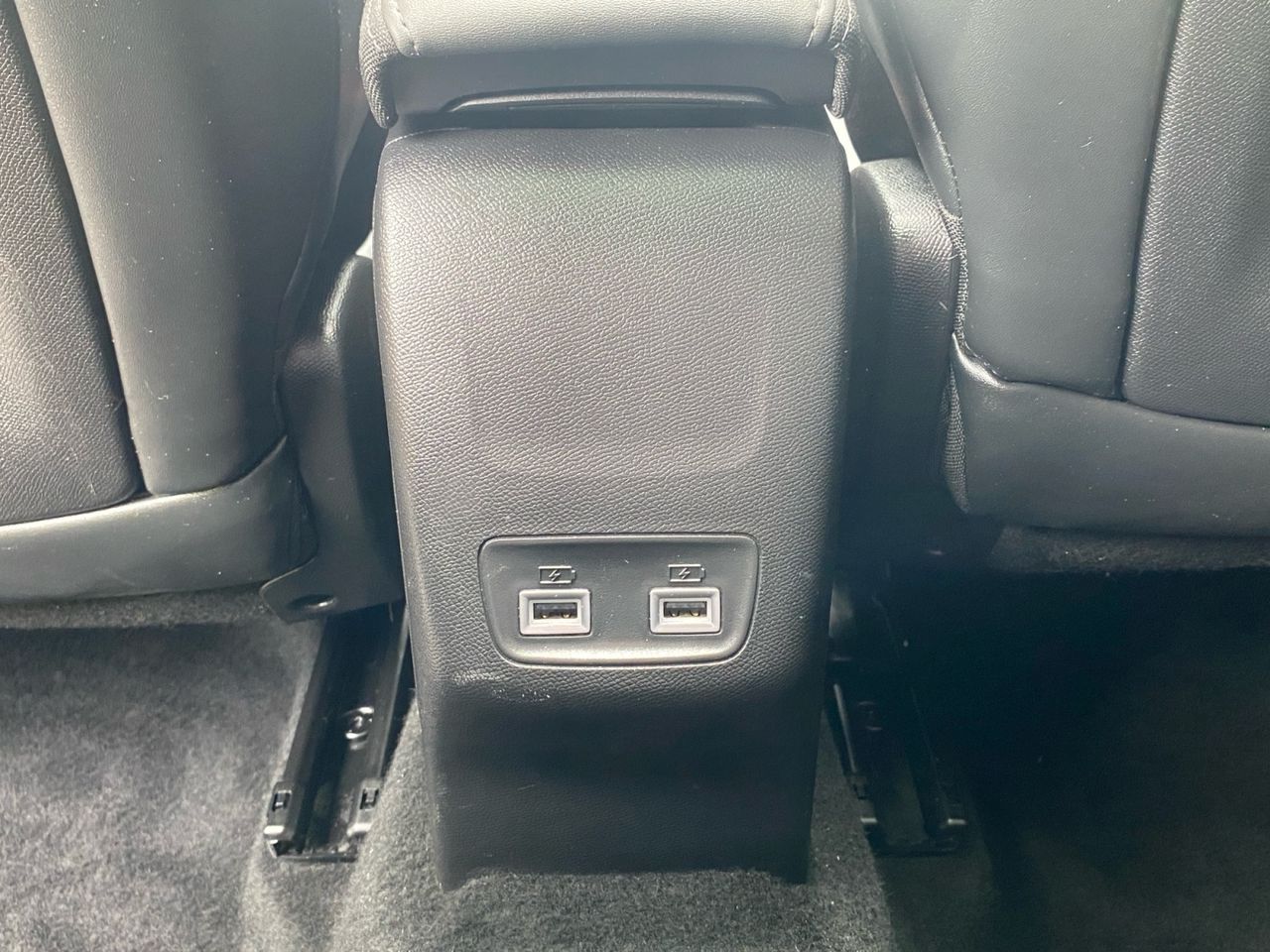 Peugeot 2008 GT LINE PURE TECH 130 CV - Foto 2