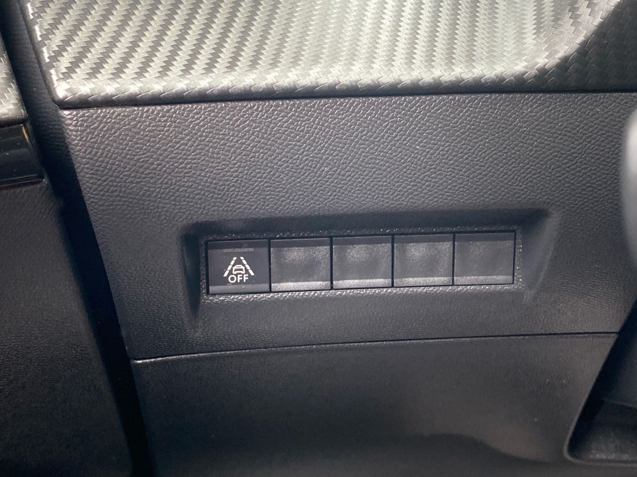Peugeot 2008 GT LINE PURE TECH 130 CV - Foto 2