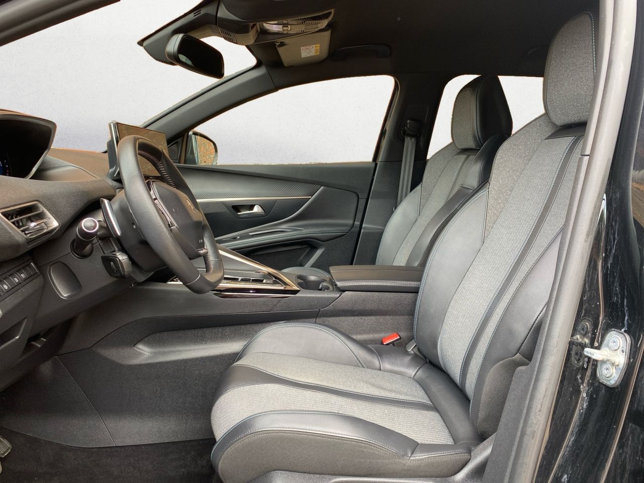 Peugeot 3008 Hybrid ALLURE PACK PLUG IN HYBRID 180 e EAT8 - Foto 2