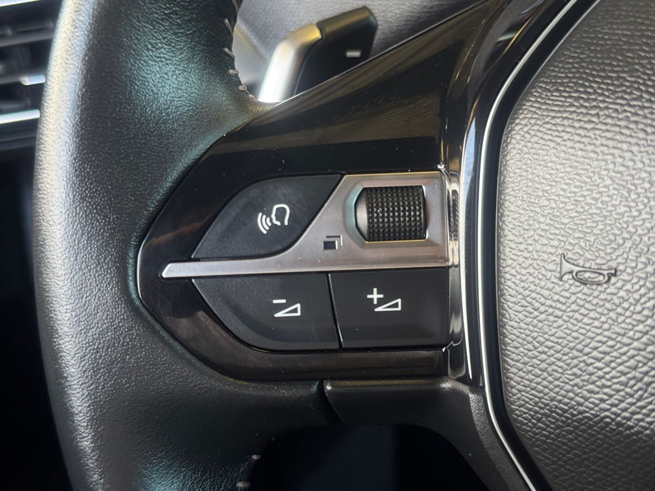 Peugeot 3008 Hybrid ALLURE PACK PLUG IN HYBRID 180 e EAT8 - Foto 2